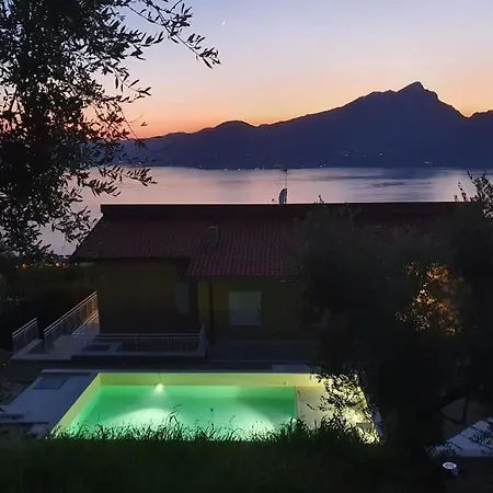 Malu - Mara - Piscina E Vista Torri Del Benaco