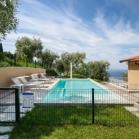 Malu - Mara - Piscina E Vista * Torri Del Benaco