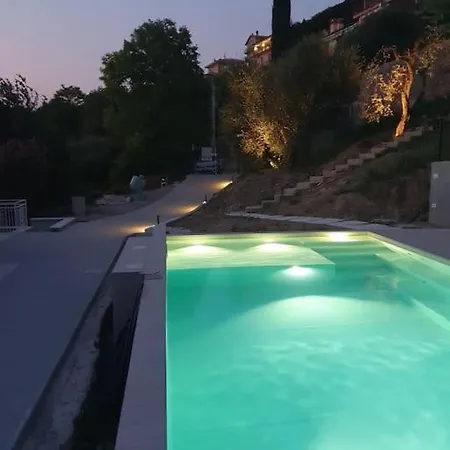Malu - Mara - Piscina E Vista * Torri Del Benaco